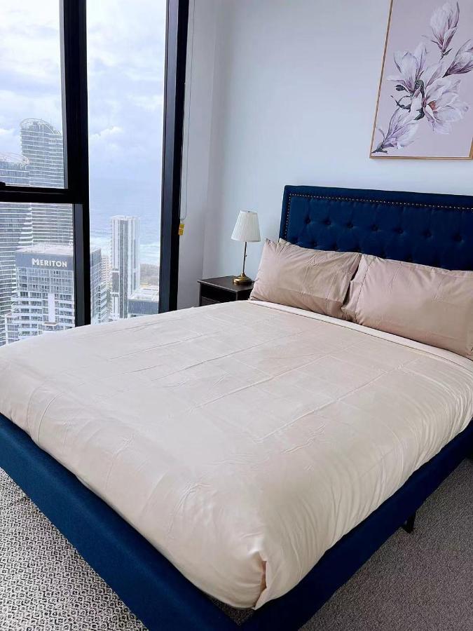2 Bedroom Luxurious Family Apartment On 40Th Floor With Amazing Ocean Coastline Broadbeach Gold Coast Gc40 Eksteriør billede