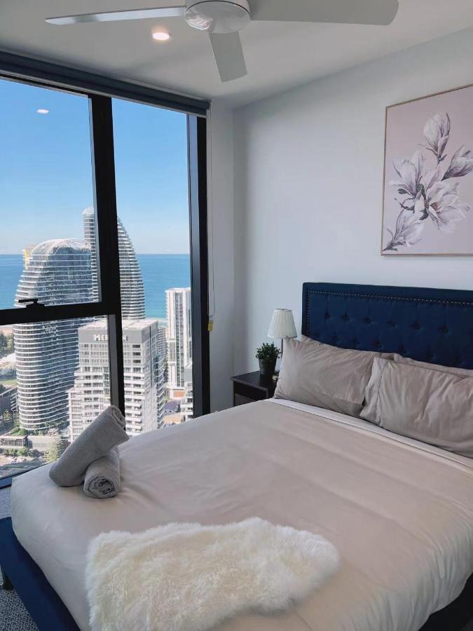 2 Bedroom Luxurious Family Apartment On 40Th Floor With Amazing Ocean Coastline Broadbeach Gold Coast Gc40 Eksteriør billede